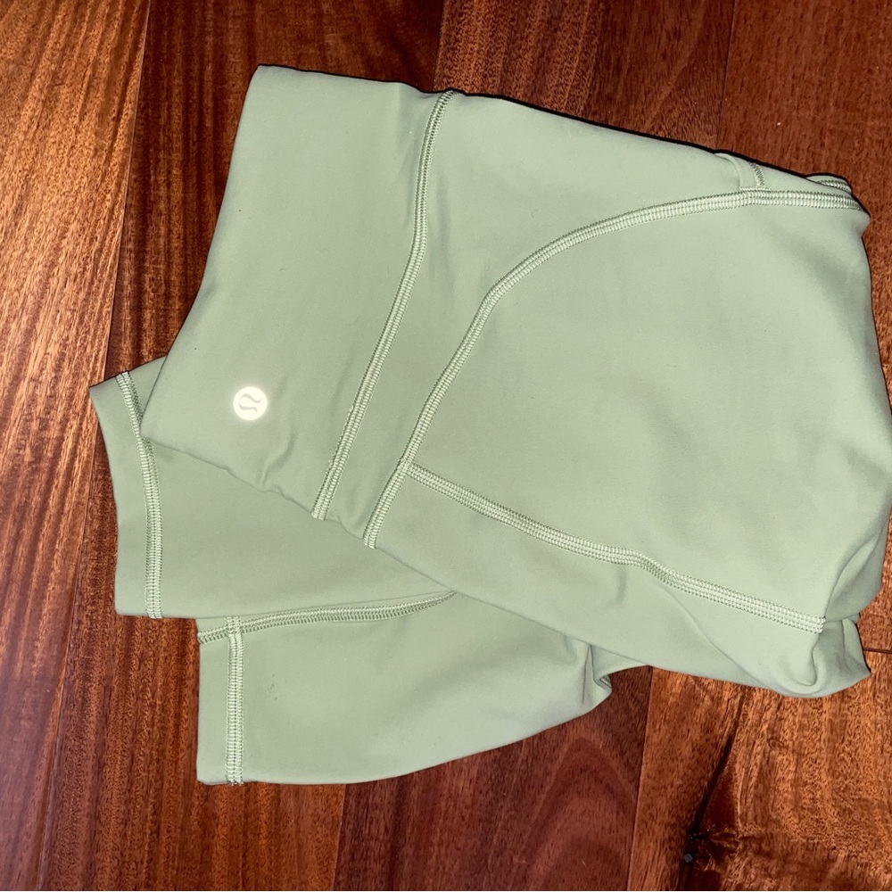 Lululemon green invigorate full length 28’ leggings